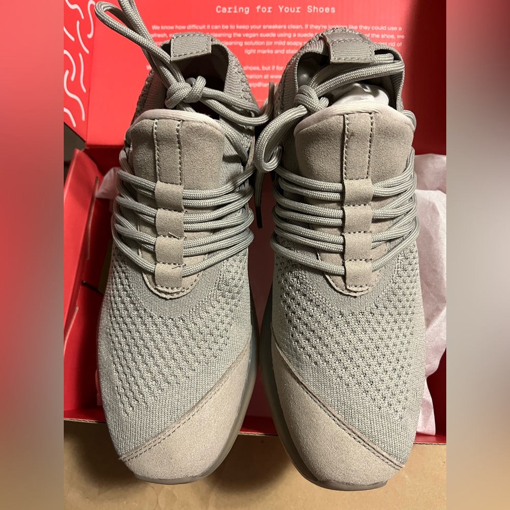 NEW- Lane Eight “Trainer AD1” Lunar Gray Knit Suede Sneakers. Womens 6.5